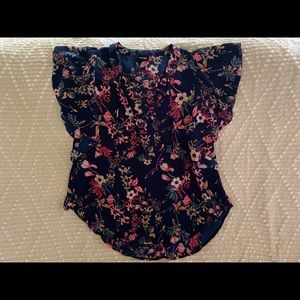 a.n.a. floral spring/summer top